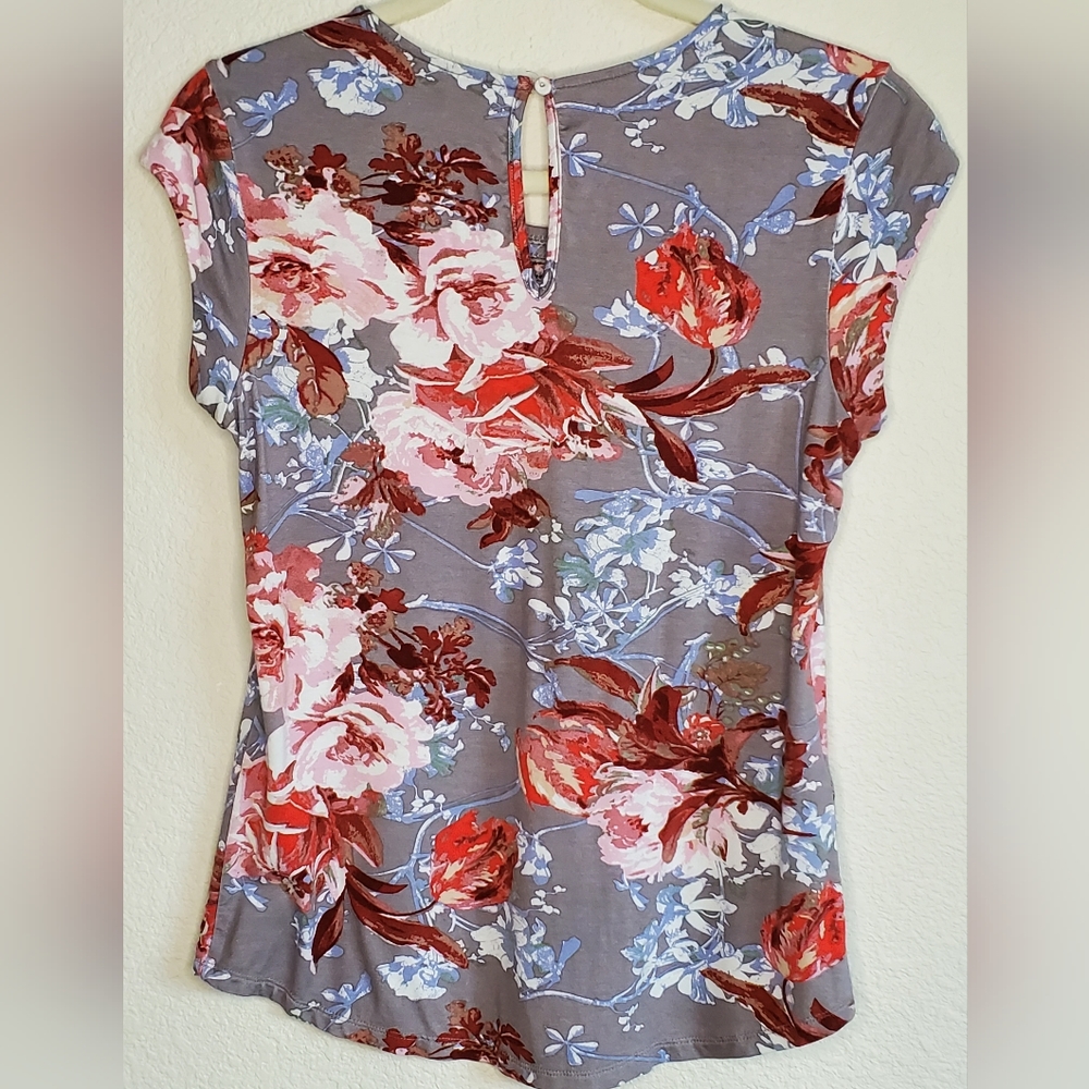 Daniel Rainn Floral Top - Picture 3 of 7